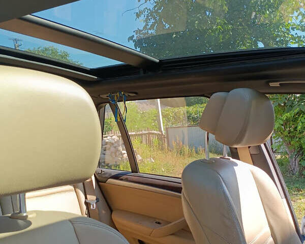 Синий БМВ Х5, объемом двигателя 3 л и пробегом 264 тыс. км за 10000 $, фото 8 на Automoto.ua