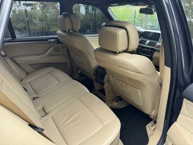 Синий БМВ Х5, объемом двигателя 3 л и пробегом 260 тыс. км за 9250 $, фото 9 на Automoto.ua