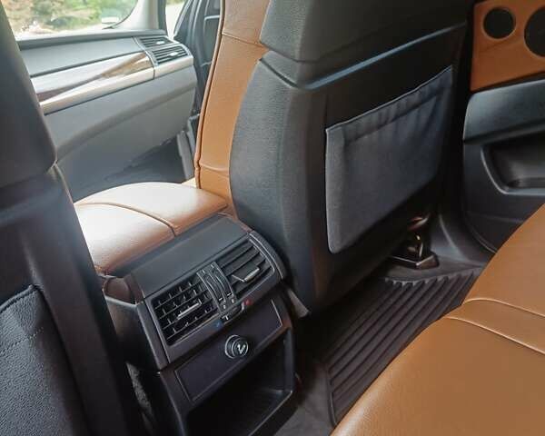 Синій БМВ Х5, об'ємом двигуна 3 л та пробігом 245 тис. км за 17500 $, фото 25 на Automoto.ua