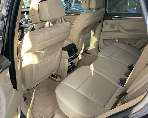 Синий БМВ Х5, объемом двигателя 3 л и пробегом 260 тыс. км за 16500 $, фото 14 на Automoto.ua