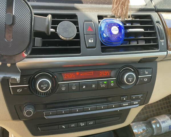 Синий БМВ Х5, объемом двигателя 3 л и пробегом 260 тыс. км за 16500 $, фото 19 на Automoto.ua