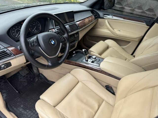 Синий БМВ Х5, объемом двигателя 3 л и пробегом 260 тыс. км за 9250 $, фото 7 на Automoto.ua