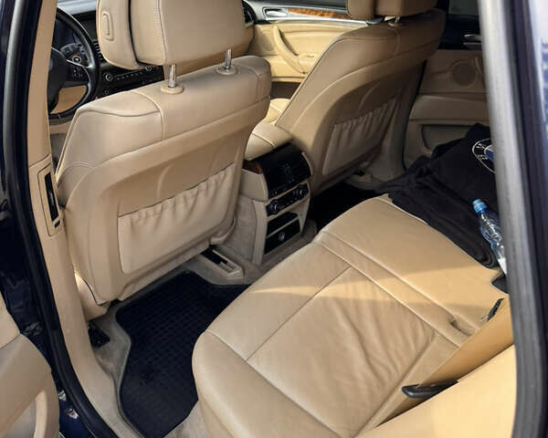 Синій БМВ Х5, об'ємом двигуна 3 л та пробігом 340 тис. км за 14000 $, фото 6 на Automoto.ua