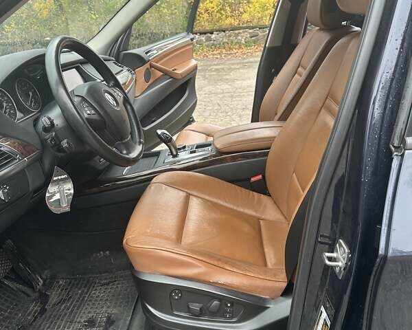 БМВ Х5 2009 в Корсунь-Шевченковском на Automoto.ua Синий БМВ Х5, объемом двигателя 2.98 л и пробегом 214 тыс. км за 12800 $, фото 13 на Automoto.ua