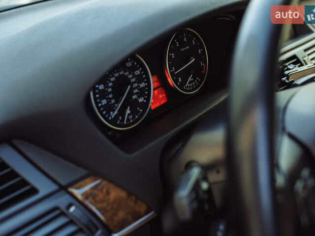 Синий БМВ Х5, объемом двигателя 3 л и пробегом 340 тыс. км за 10500 $, фото 6 на Automoto.ua