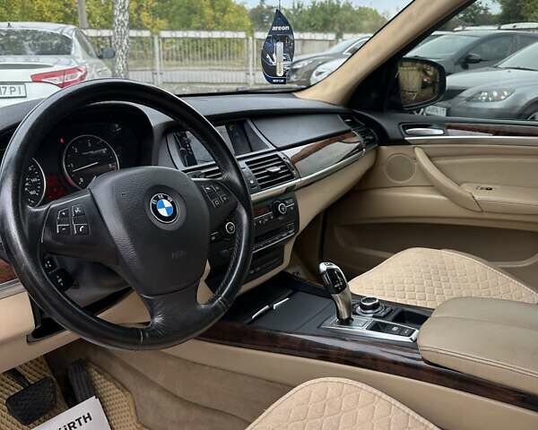 Синий БМВ Х5, объемом двигателя 3 л и пробегом 242 тыс. км за 13800 $, фото 12 на Automoto.ua