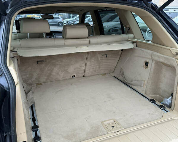 Синий БМВ Х5, объемом двигателя 2.99 л и пробегом 300 тыс. км за 14000 $, фото 1 на Automoto.ua