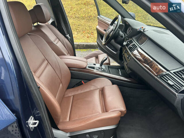 Синій БМВ Х5, об'ємом двигуна 2.98 л та пробігом 193 тис. км за 13500 $, фото 34 на Automoto.ua