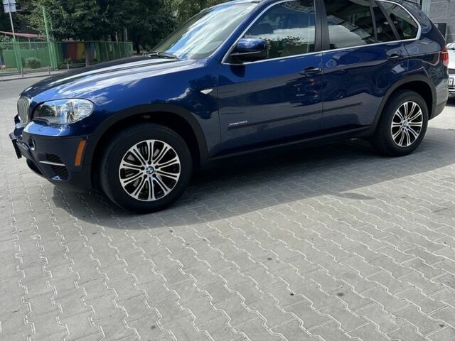 Синий БМВ Х5, объемом двигателя 4.4 л и пробегом 153 тыс. км за 12000 $, фото 3 на Automoto.ua