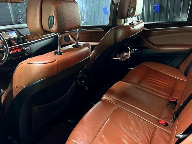 Синий БМВ Х5, объемом двигателя 3 л и пробегом 175 тыс. км за 12500 $, фото 3 на Automoto.ua