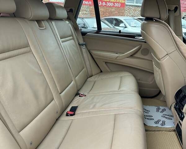 Синий БМВ Х5, объемом двигателя 3 л и пробегом 242 тыс. км за 13800 $, фото 1 на Automoto.ua