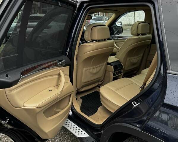 Синий БМВ Х5, объемом двигателя 3 л и пробегом 295 тыс. км за 15400 $, фото 12 на Automoto.ua