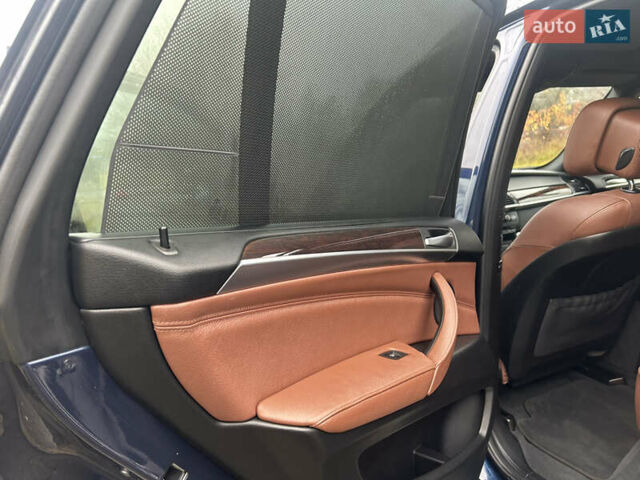 Синій БМВ Х5, об'ємом двигуна 2.98 л та пробігом 193 тис. км за 13500 $, фото 23 на Automoto.ua