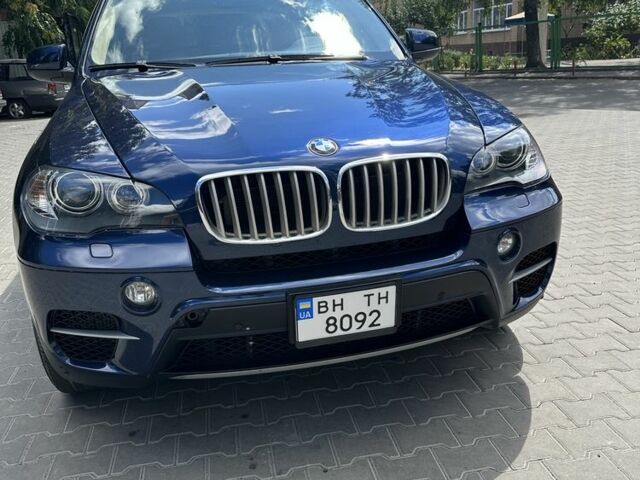 Синий БМВ Х5, объемом двигателя 4.4 л и пробегом 153 тыс. км за 12000 $, фото 1 на Automoto.ua