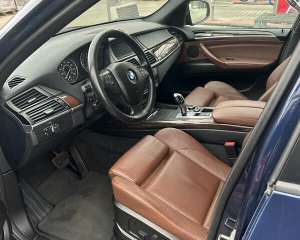 Синій БМВ Х5, об'ємом двигуна 2.98 л та пробігом 193 тис. км за 13500 $, фото 15 на Automoto.ua