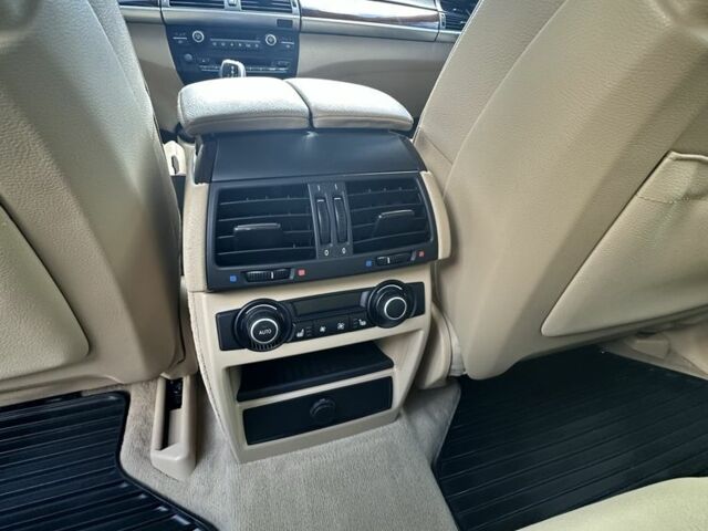 Синий БМВ Х5, объемом двигателя 4.4 л и пробегом 153 тыс. км за 13000 $, фото 11 на Automoto.ua