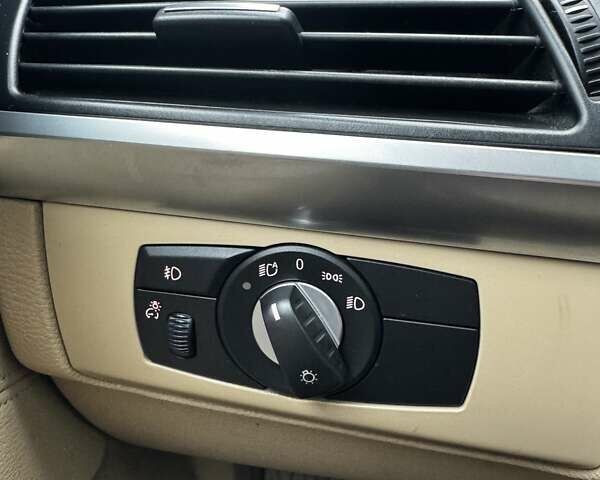 Синий БМВ Х5, объемом двигателя 3 л и пробегом 295 тыс. км за 15400 $, фото 17 на Automoto.ua