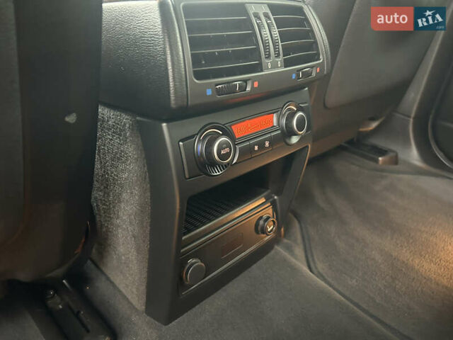 Синій БМВ Х5, об'ємом двигуна 2.98 л та пробігом 193 тис. км за 13500 $, фото 27 на Automoto.ua