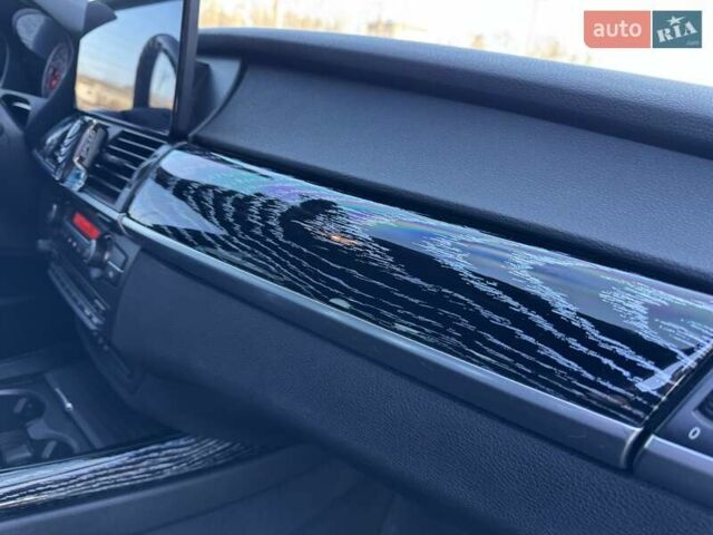 Синій БМВ Х5, об'ємом двигуна 3 л та пробігом 315 тис. км за 16500 $, фото 13 на Automoto.ua