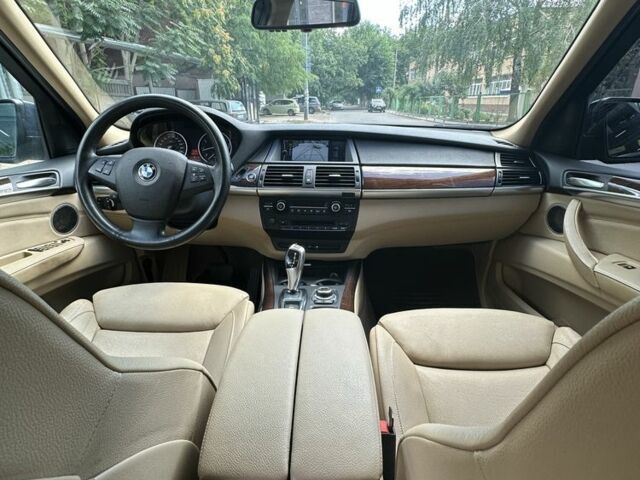 Синий БМВ Х5, объемом двигателя 4.4 л и пробегом 153 тыс. км за 13000 $, фото 10 на Automoto.ua