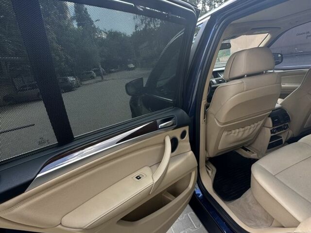 Синий БМВ Х5, объемом двигателя 4.4 л и пробегом 153 тыс. км за 13000 $, фото 9 на Automoto.ua