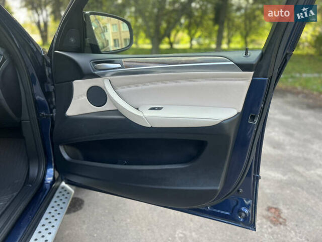 Синій БМВ Х5, об'ємом двигуна 3 л та пробігом 277 тис. км за 15999 $, фото 41 на Automoto.ua