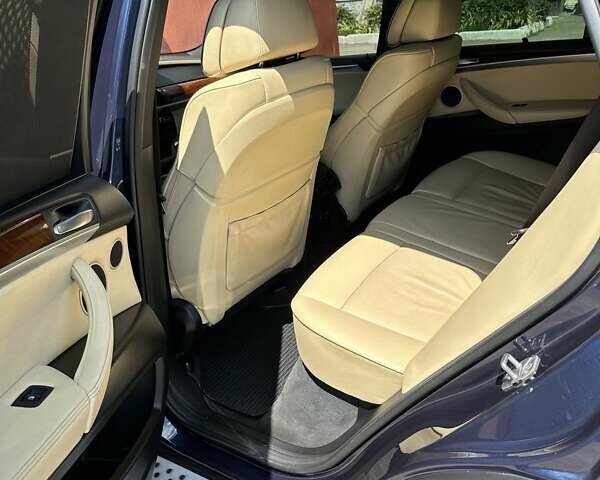 БМВ Х5 2011 в Киеве на Automoto.ua Синий БМВ Х5, объемом двигателя 4.4 л и пробегом 200 тыс. км за 18000 $, фото 11 на Automoto.ua