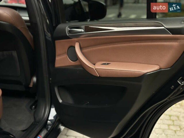 Синий БМВ Х5, объемом двигателя 3 л и пробегом 283 тыс. км за 18999 $, фото 46 на Automoto.ua