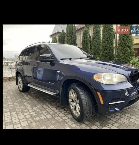 Синій БМВ Х5, об'ємом двигуна 3 л та пробігом 240 тис. км за 12777 $, фото 1 на Automoto.ua