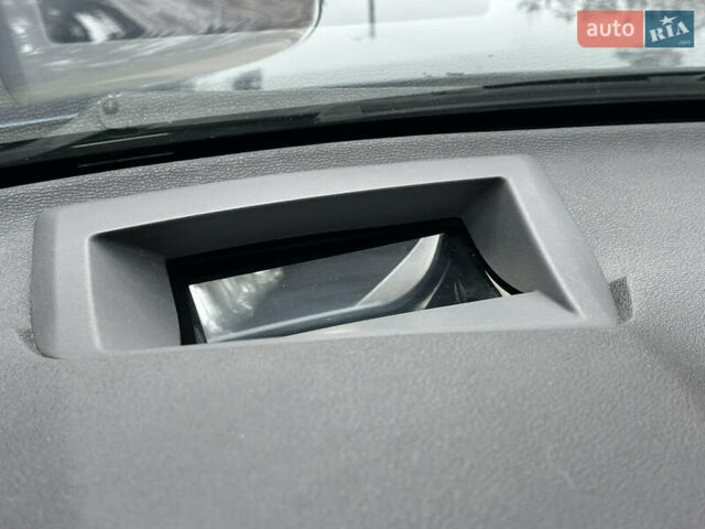 Синий БМВ Х5, объемом двигателя 3 л и пробегом 294 тыс. км за 16600 $, фото 20 на Automoto.ua