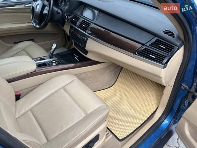 Синий БМВ Х5, объемом двигателя 3 л и пробегом 147 тыс. км за 15990 $, фото 29 на Automoto.ua