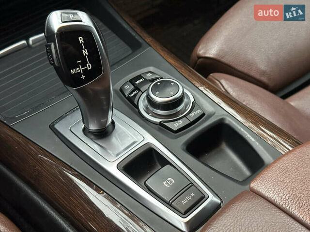 Синий БМВ Х5, объемом двигателя 3 л и пробегом 294 тыс. км за 16600 $, фото 15 на Automoto.ua