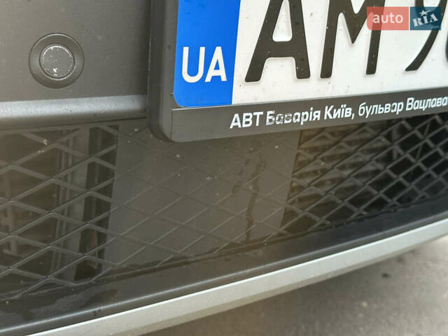 Синий БМВ Х5, объемом двигателя 3 л и пробегом 294 тыс. км за 16600 $, фото 38 на Automoto.ua