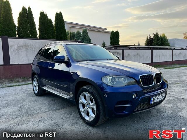 Синій БМВ Х5, об'ємом двигуна 3 л та пробігом 153 тис. км за 15000 $, фото 2 на Automoto.ua