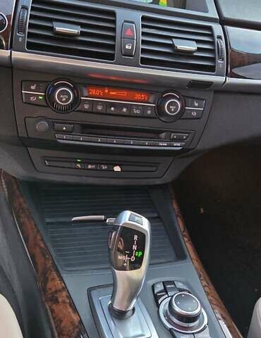 Синий БМВ Х5, объемом двигателя 3 л и пробегом 184 тыс. км за 20800 $, фото 20 на Automoto.ua