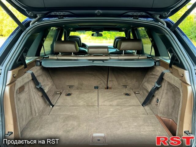 Синій БМВ Х5, об'ємом двигуна 3 л та пробігом 153 тис. км за 15000 $, фото 5 на Automoto.ua