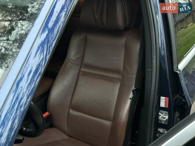 Синий БМВ Х5, объемом двигателя 3 л и пробегом 294 тыс. км за 16600 $, фото 17 на Automoto.ua