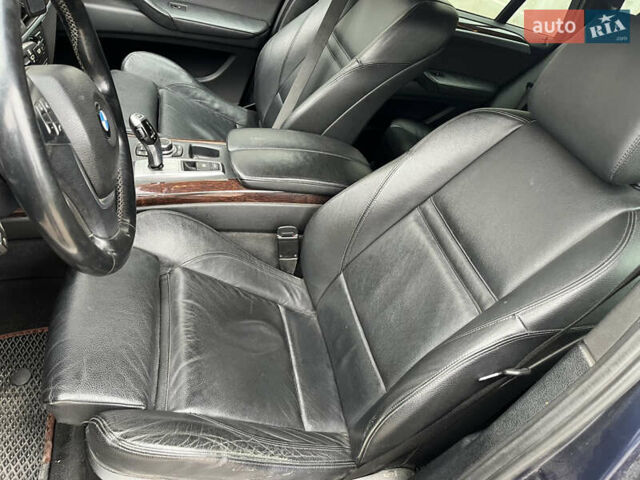 Синий БМВ Х5, объемом двигателя 3 л и пробегом 230 тыс. км за 17700 $, фото 12 на Automoto.ua