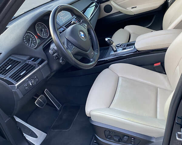 Синий БМВ Х5, объемом двигателя 2.99 л и пробегом 240 тыс. км за 25000 $, фото 9 на Automoto.ua