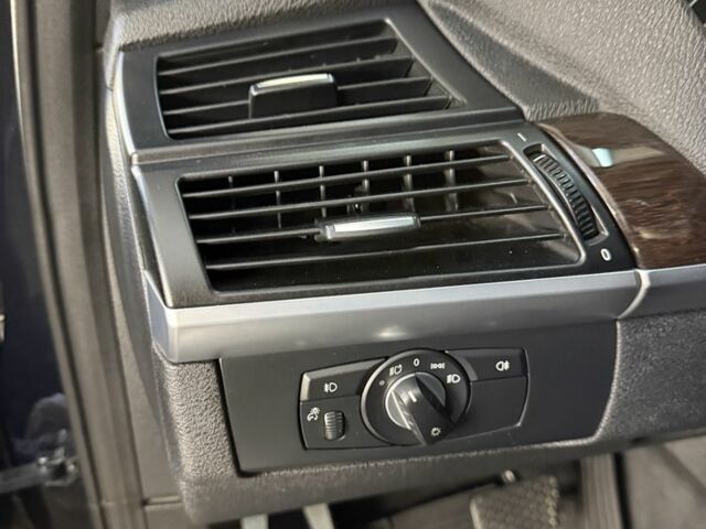 Синій БМВ Х5, об'ємом двигуна 3 л та пробігом 223 тис. км за 21000 $, фото 6 на Automoto.ua