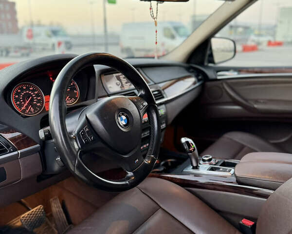 Синій БМВ Х5, об'ємом двигуна 2.99 л та пробігом 300 тис. км за 16800 $, фото 24 на Automoto.ua