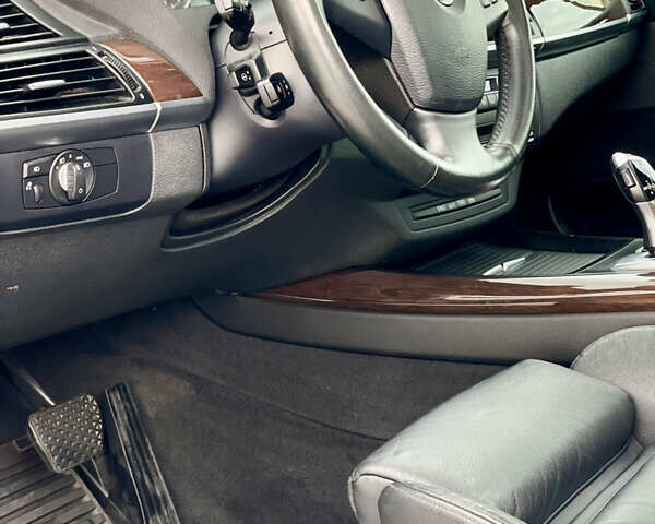 Синий БМВ Х5, объемом двигателя 3 л и пробегом 215 тыс. км за 18000 $, фото 9 на Automoto.ua