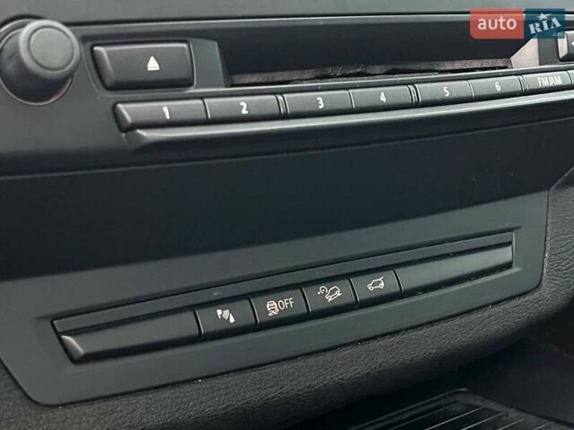 Синій БМВ Х5, об'ємом двигуна 3 л та пробігом 302 тис. км за 13490 $, фото 31 на Automoto.ua