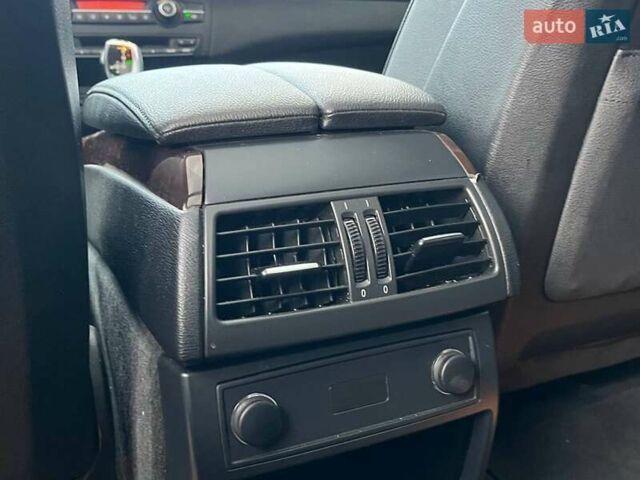 Синій БМВ Х5, об'ємом двигуна 3 л та пробігом 302 тис. км за 13490 $, фото 20 на Automoto.ua