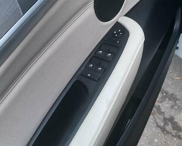 Синий БМВ Х5, объемом двигателя 3 л и пробегом 253 тыс. км за 18300 $, фото 9 на Automoto.ua