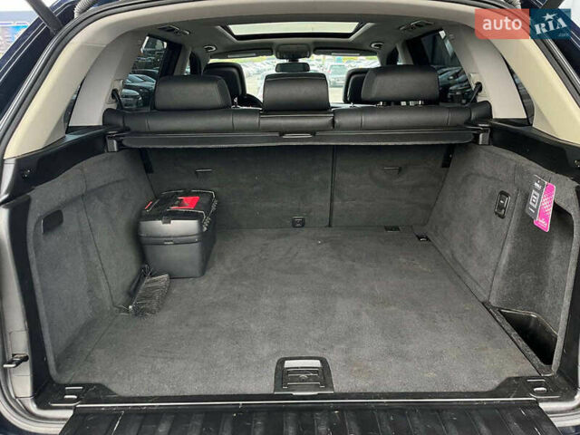 Синій БМВ Х5, об'ємом двигуна 3 л та пробігом 302 тис. км за 13490 $, фото 13 на Automoto.ua