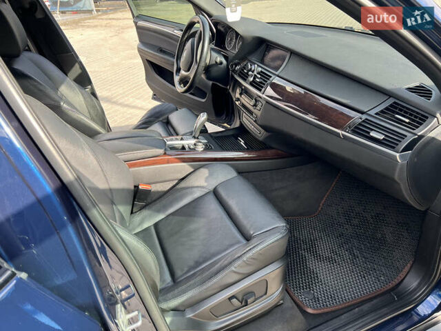 Синий БМВ Х5, объемом двигателя 3 л и пробегом 230 тыс. км за 17700 $, фото 10 на Automoto.ua