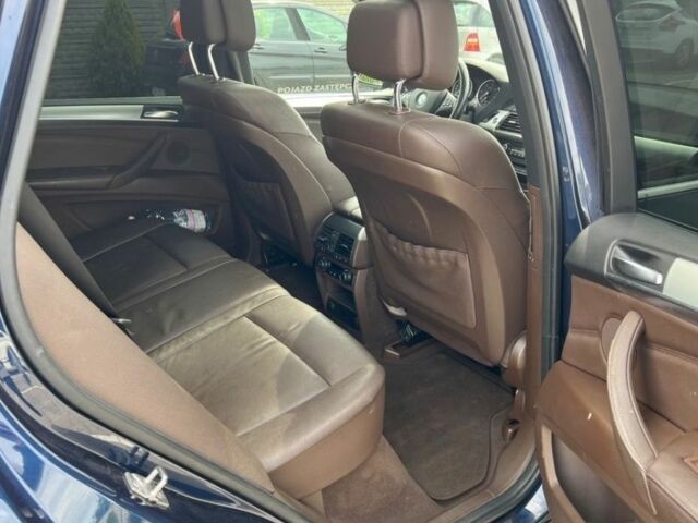 Синий БМВ Х5, объемом двигателя 3.5 л и пробегом 234 тыс. км за 4500 $, фото 11 на Automoto.ua