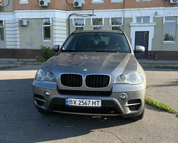 Синий БМВ Х5, объемом двигателя 3 л и пробегом 210 тыс. км за 14500 $, фото 1 на Automoto.ua