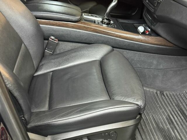 Синій БМВ Х5, об'ємом двигуна 3 л та пробігом 223 тис. км за 21000 $, фото 15 на Automoto.ua